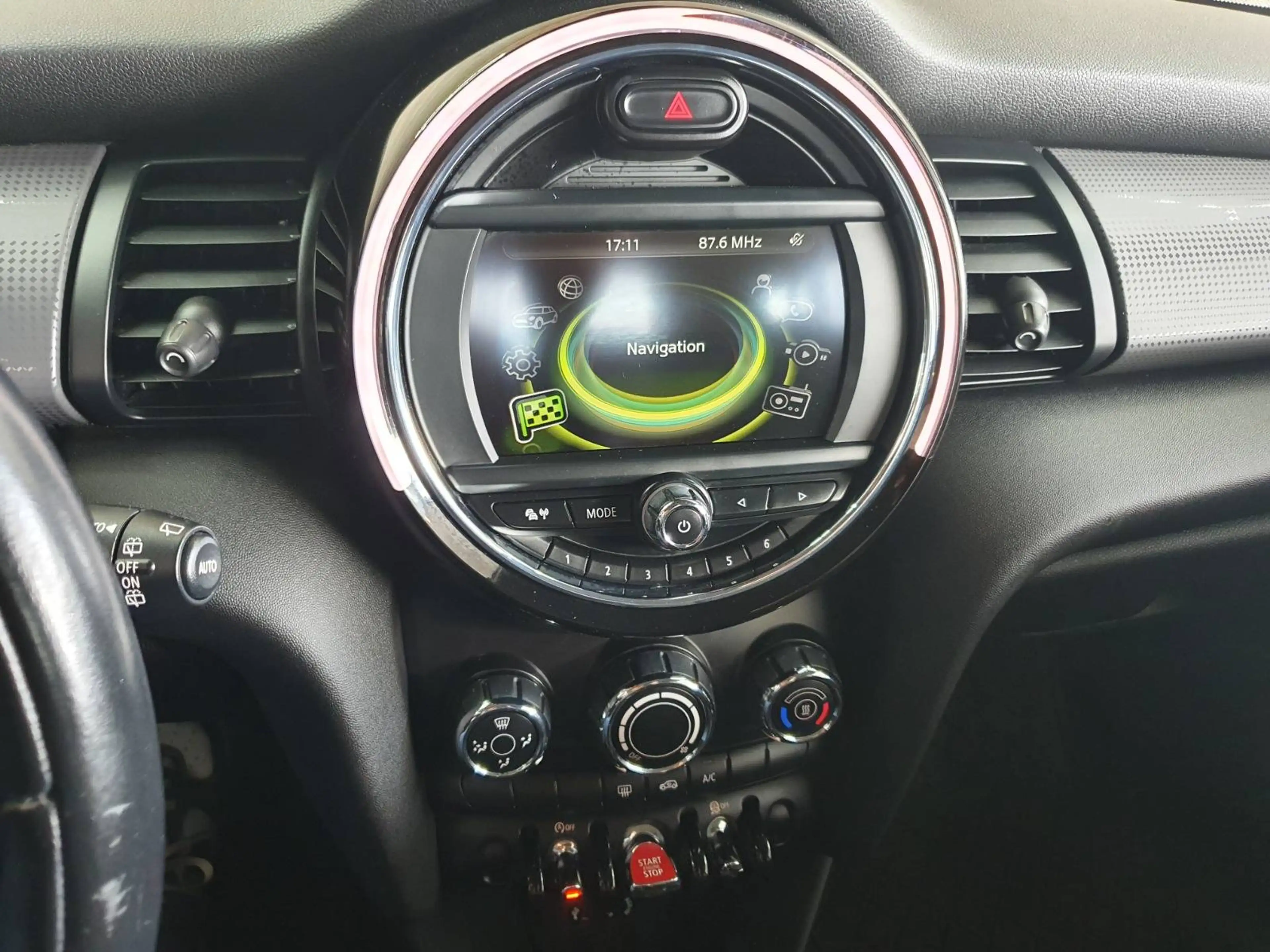 MINI Cooper D 🟢1.5 DIESEL 116CV - GPS - CAPTEURS - CRUISE — photo 9