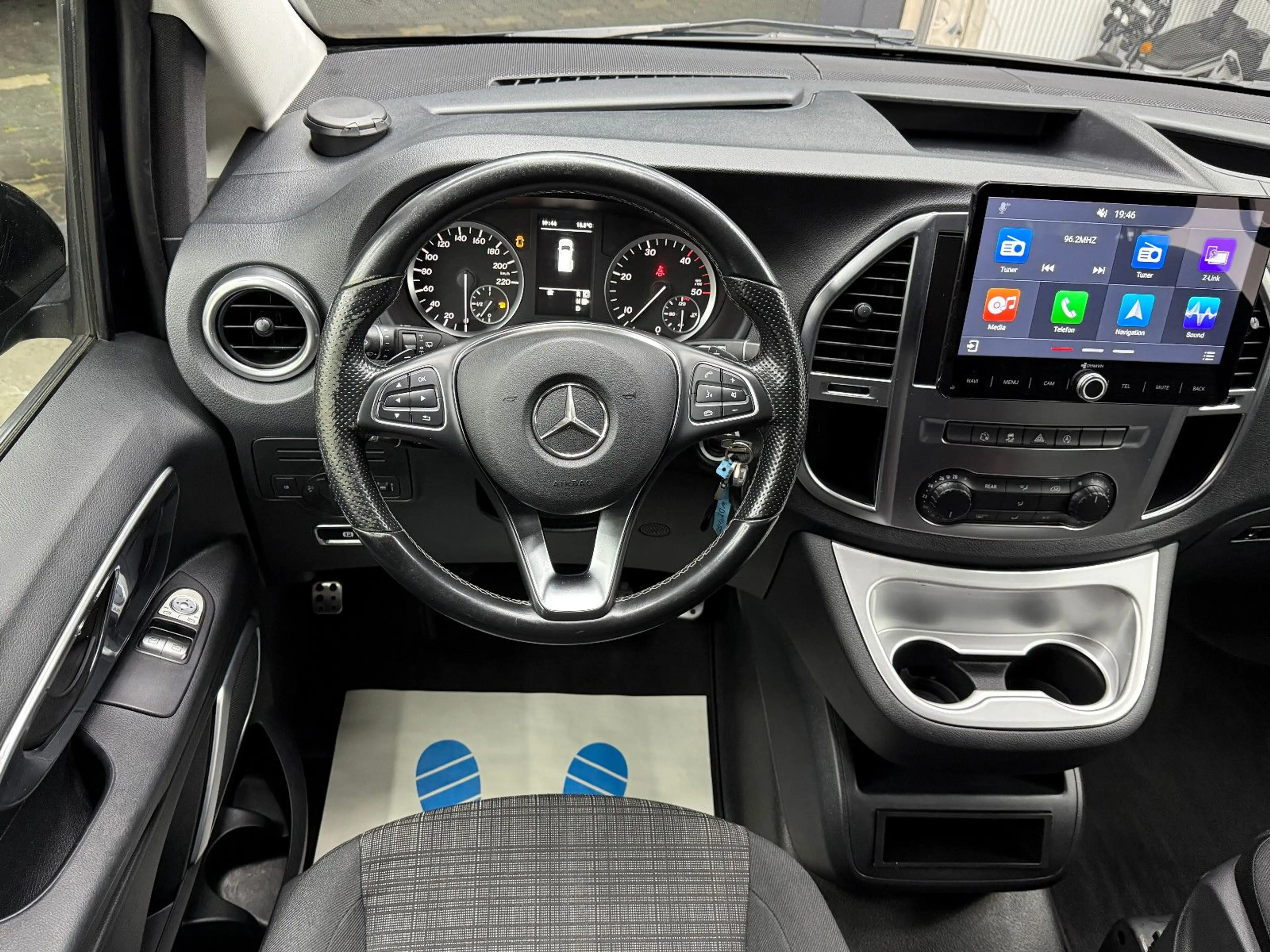 Mercedes-Benz Vito Tourer 116 CDI lang / 8-Sitzer Automatik — photo 10