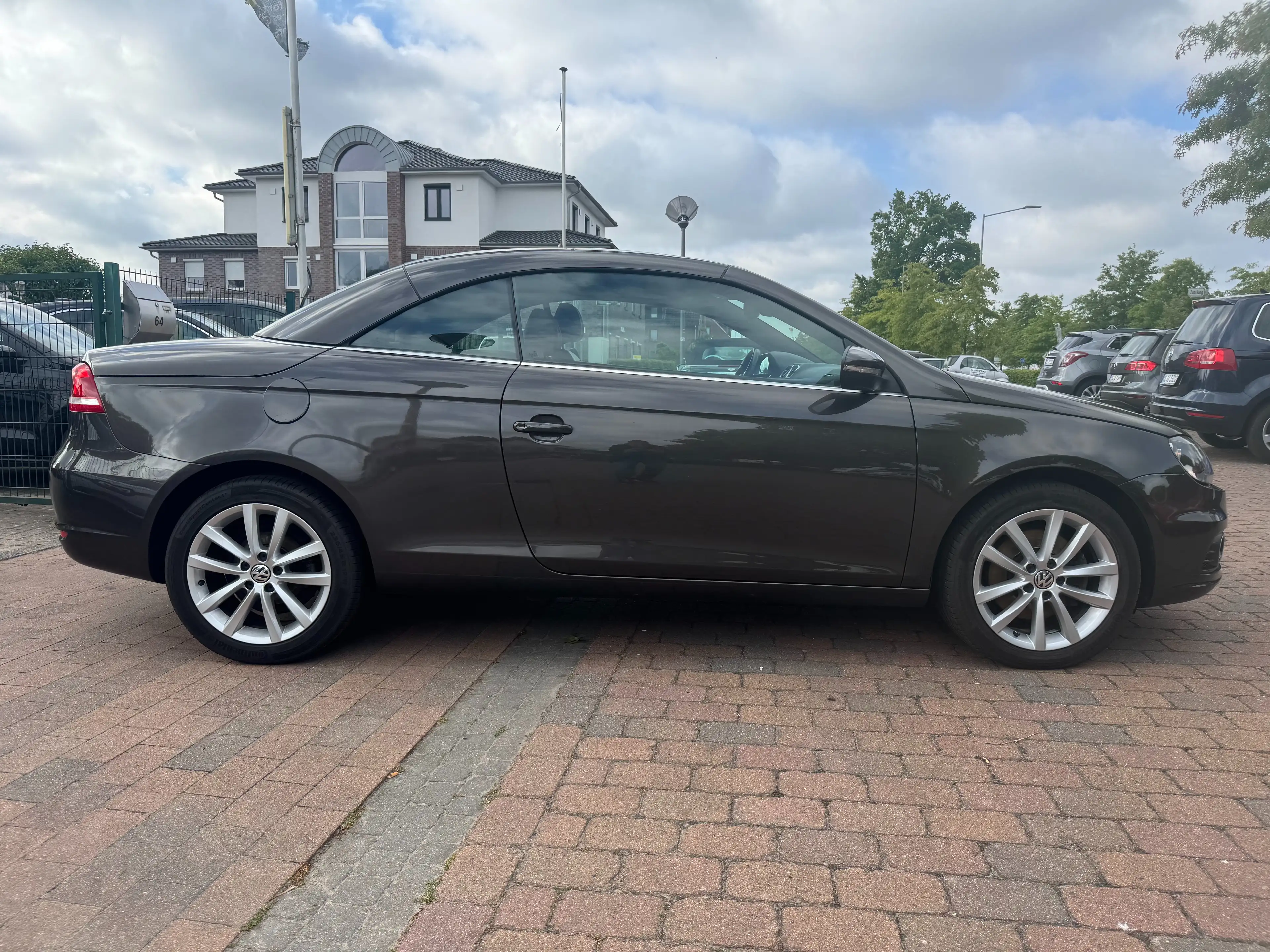 Volkswagen Eos 2.0 TDI Cabiro-AHK-Leder-SHZ-Tempomat+Einparkh — photo 8
