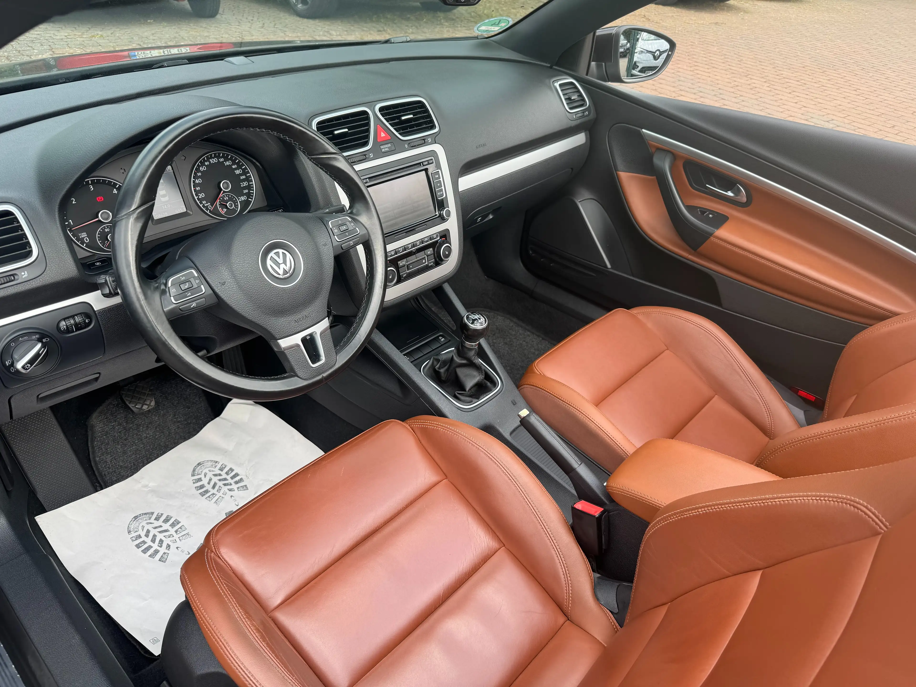 Volkswagen Eos 2.0 TDI Cabiro-AHK-Leder-SHZ-Tempomat+Einparkh — photo 15