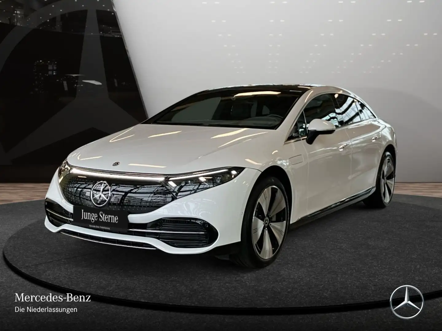 Mercedes-Benz EQS 500 4Matic Fahrass 360° Airmat Pano Burmester Weiß - 2