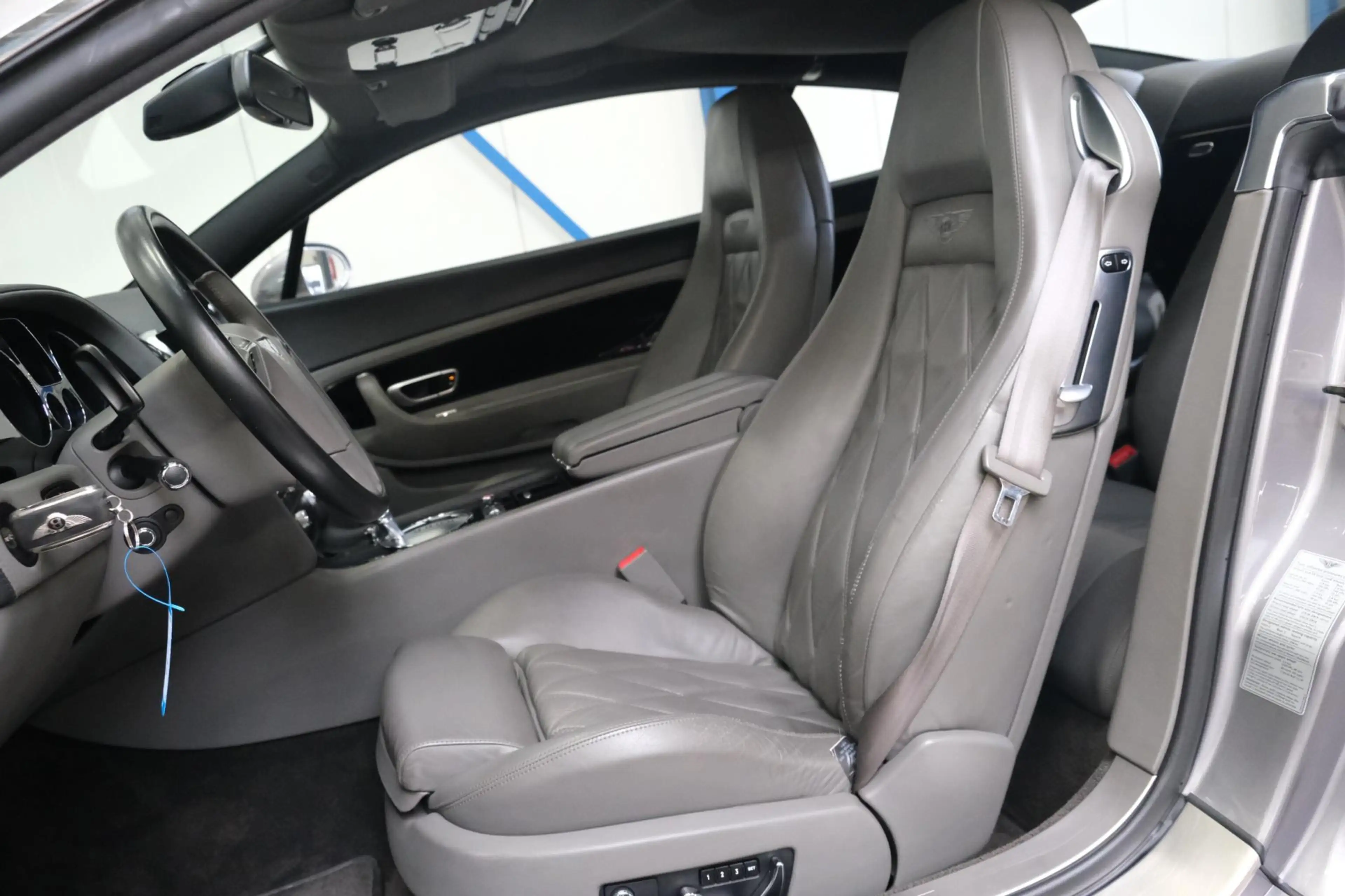 Bentley Continental GT 6.0 W12 Speed 611 PK - Bom vol opties! — photo 11