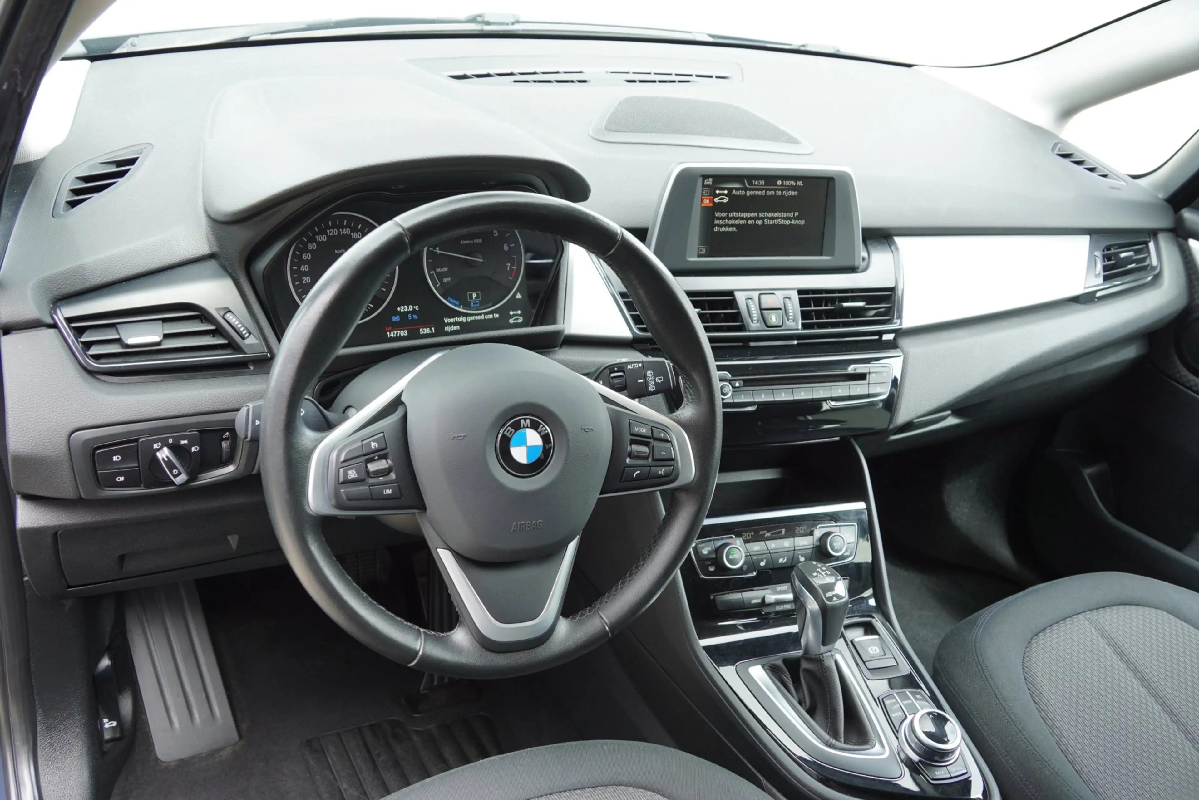 BMW 225 2-serie Active Tourer 225xe iPerformance Executive — photo 11