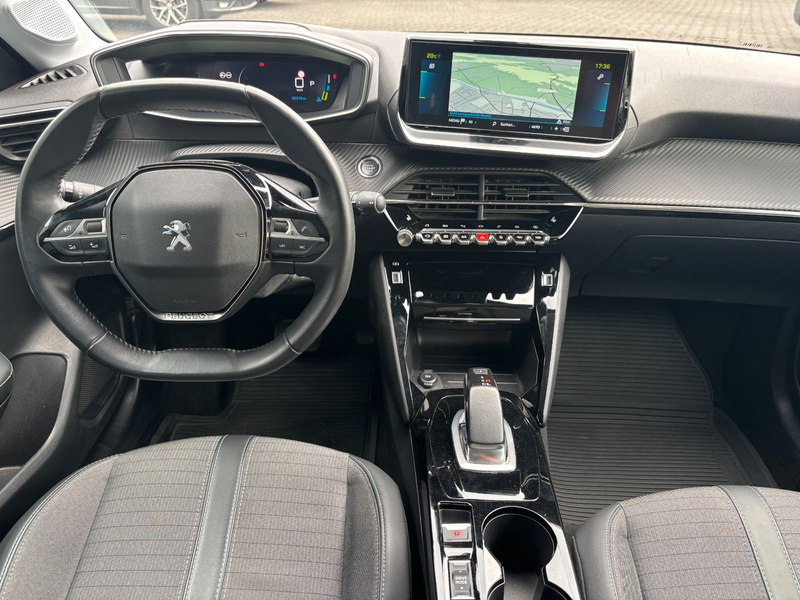 Peugeot e-2008 Allure NAVI SHZ KAMERA WÄRMEPUMPE — photo 11