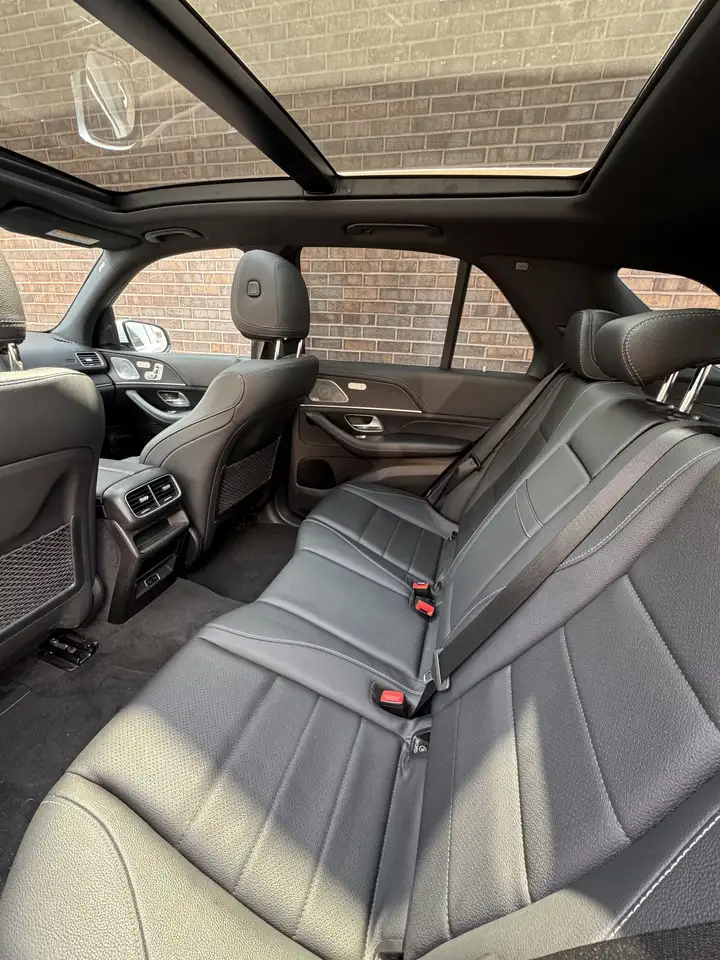 Mercedes-Benz GLE снимка Mercedes-Benz GLE