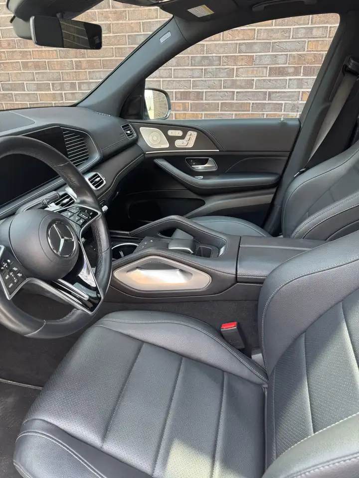 Mercedes-Benz GLE снимка Mercedes-Benz GLE