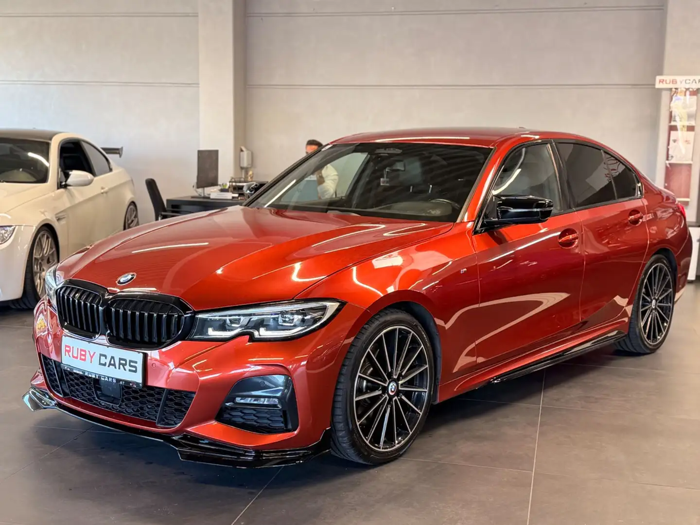 BMW 330 i Aut. M Sportpaket Sunset Orange Orange - 2