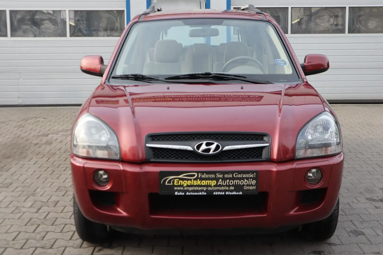 Hyundai TUCSON 2.0 GLS/KLIMA/ALLWETTER/TÜV-SERVICE NEU Rot - 2