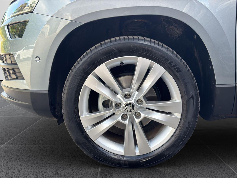 Skoda Karoq Style 1.5 TSI DSG Smart link PDC LED DAB — photo 15