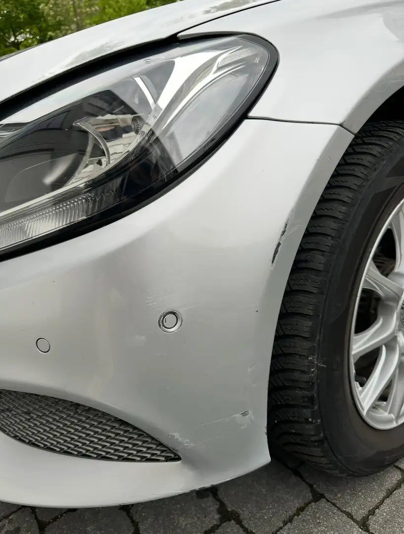 Mercedes-Benz C 180 c 180 D - 2