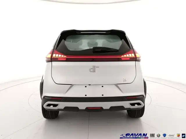 DR Automobiles DR3 view 4