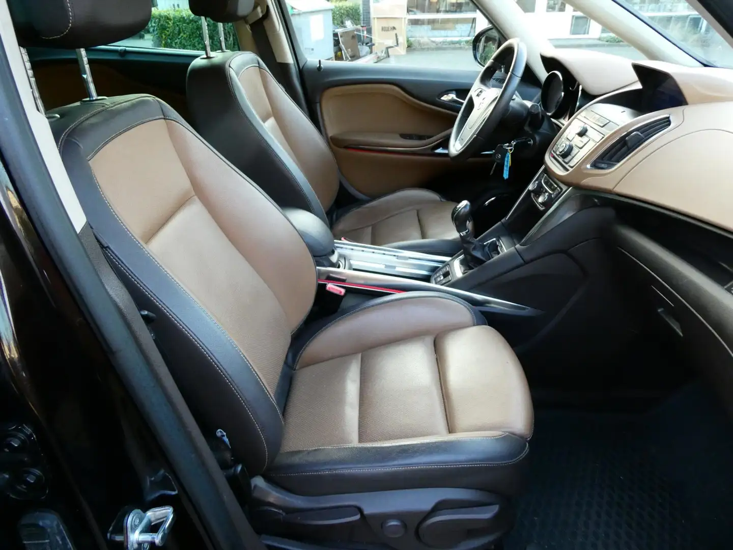 Opel Zafira Tourer 1.6 Cosmo 170pk 1e eig. Clima Leder Navi Xenon His Bruin - 2