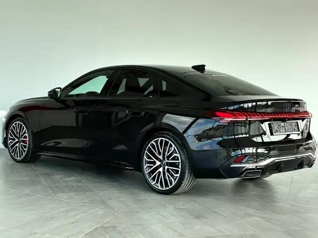 Audi A5 view 12