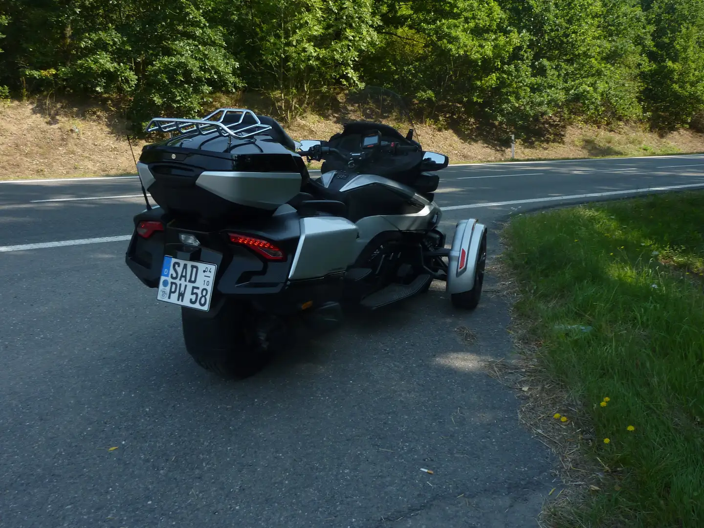 Can-Am Spyder RT Can-Am On-road Spyder RT Argent - 1
