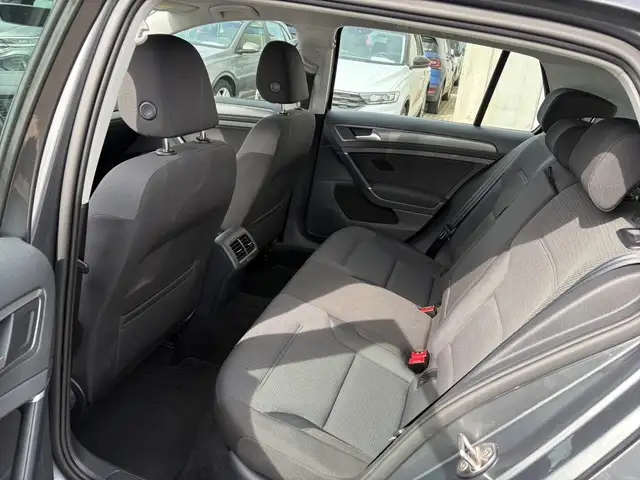 Volkswagen Golf view 7