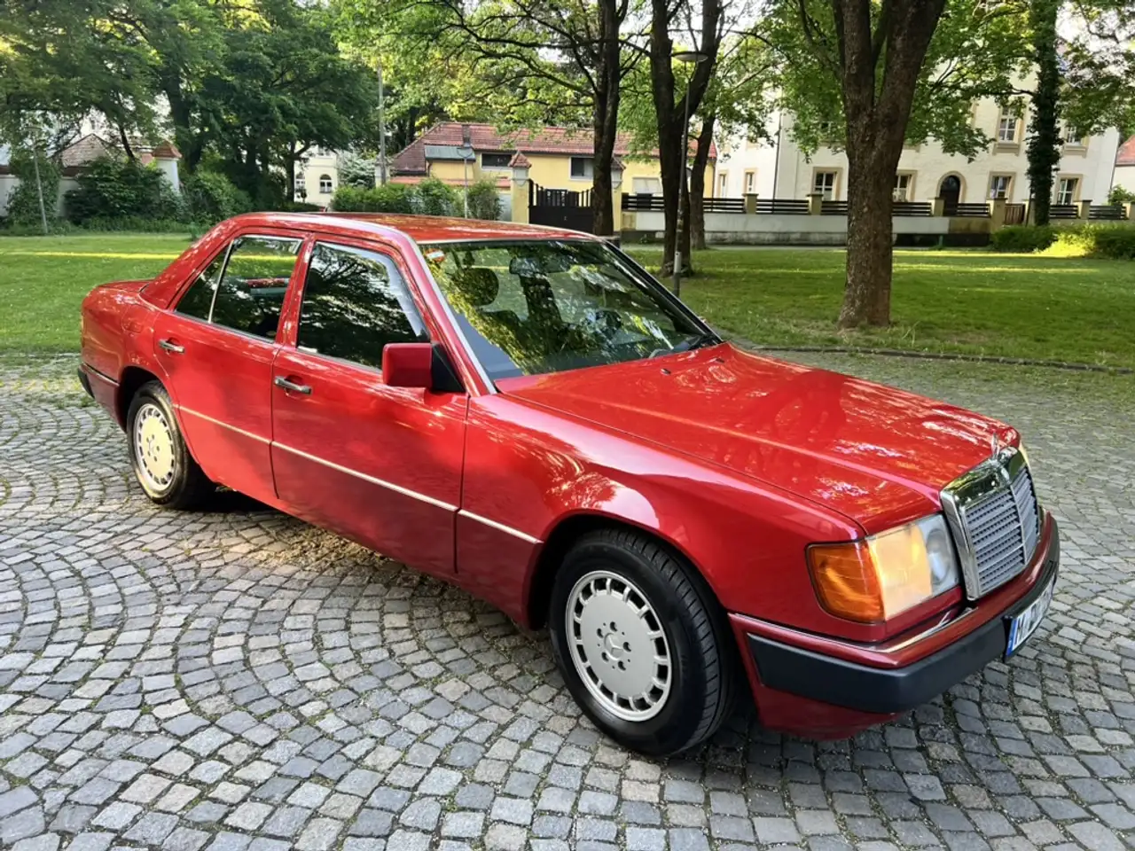 Mercedes-Benz 260 E (W124) | H-Kennz. | 5-Gang | 3. Hd. | Klima, foto 4