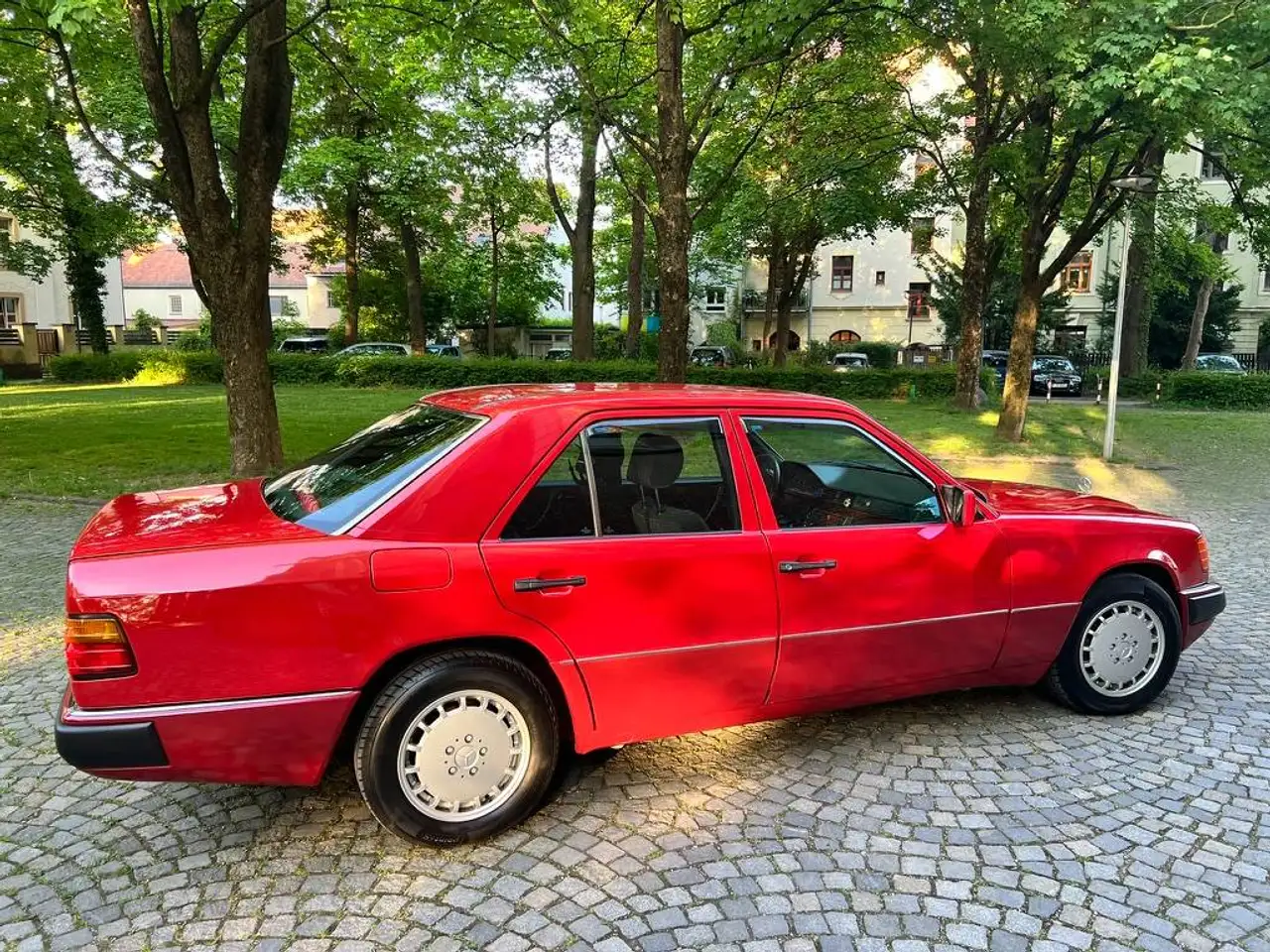 Mercedes-Benz 260 E (W124) | H-Kennz. | 5-Gang | 3. Hd. | Klima, foto 3