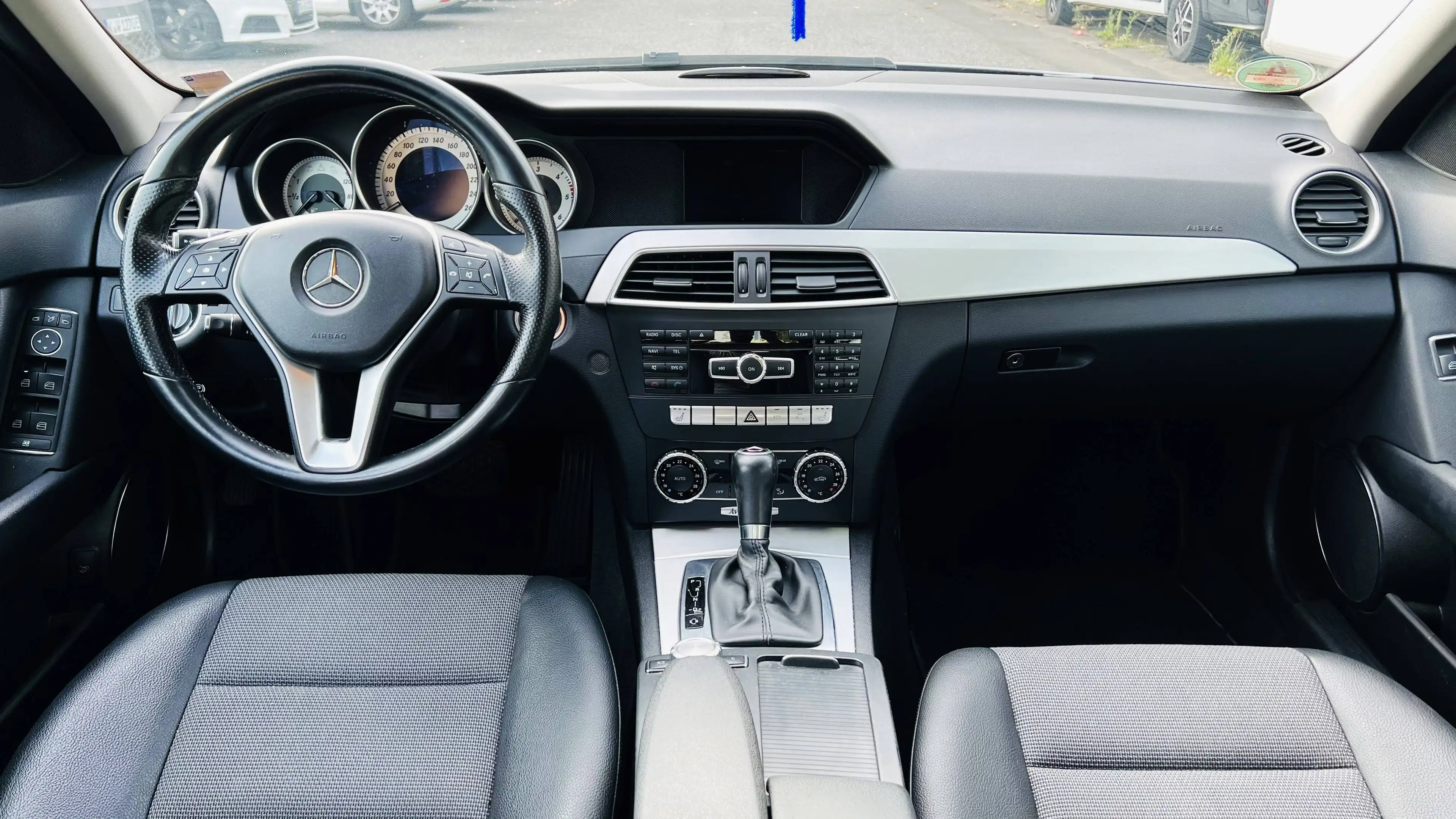 Mercedes-Benz C 200 C-Klasse Diesel CDI DPF (BlueEFFICIENCY) Avantgarde — photo 6