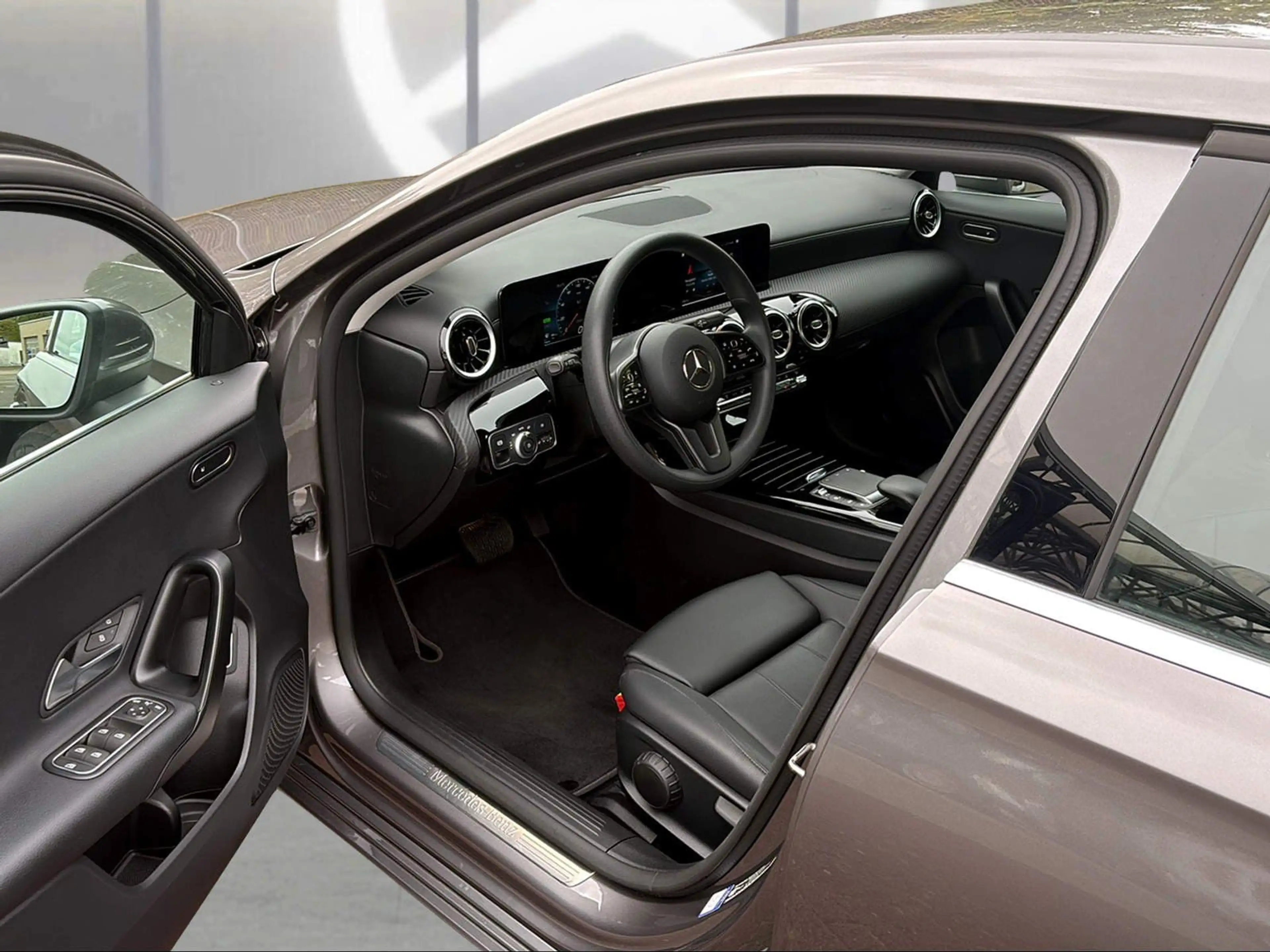 Mercedes-Benz A 250 e STYLE SPIEGELP RFK PARKS SHZ — photo 13