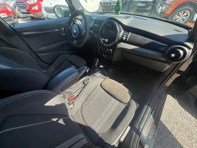 MINI Hatch view 14