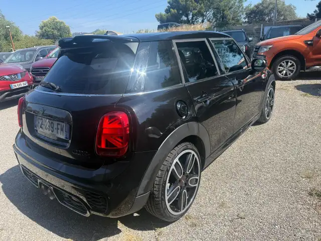 MINI Hatch view 5