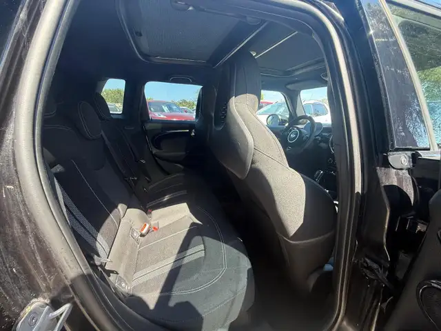 MINI Hatch view 12
