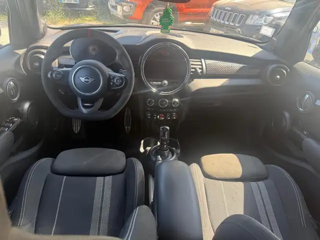 MINI Hatch view 7