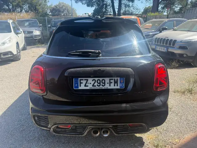 MINI Hatch view 4