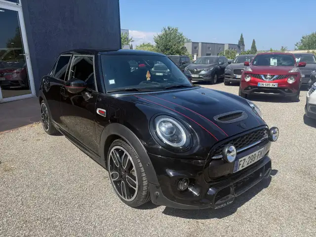 MINI Hatch view 6