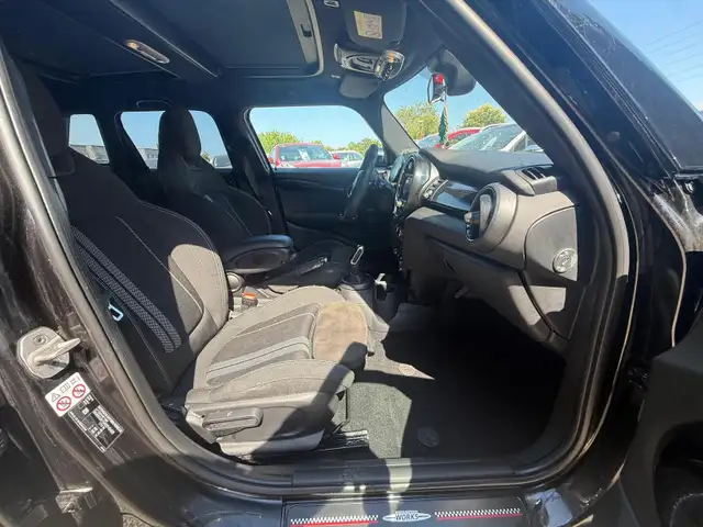 MINI Hatch view 13