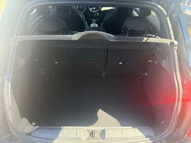MINI Hatch view 11
