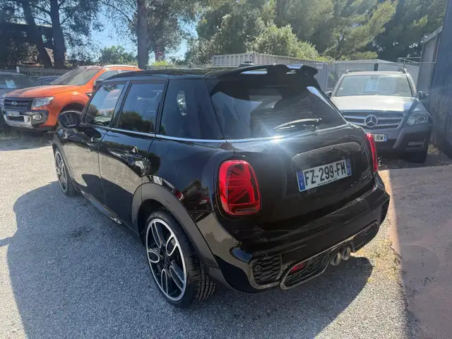 MINI Hatch view 3