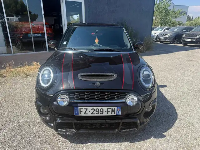 MINI Hatch view 2