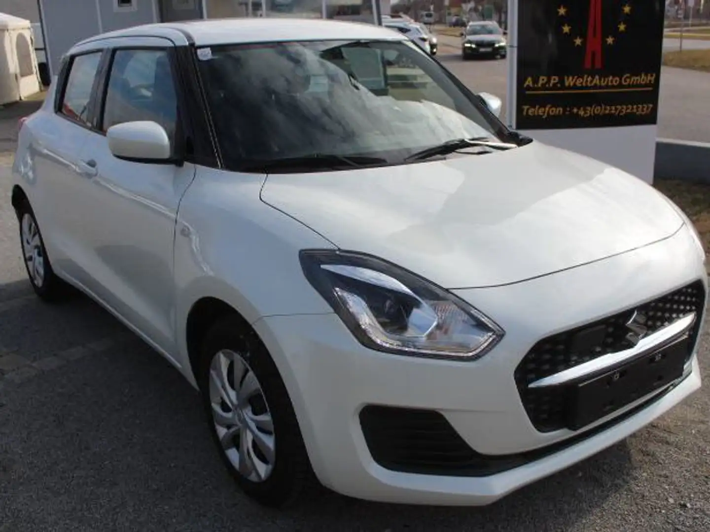 Suzuki Swift 1,2 Hybrid DualJet Clear LED Weiß - 1