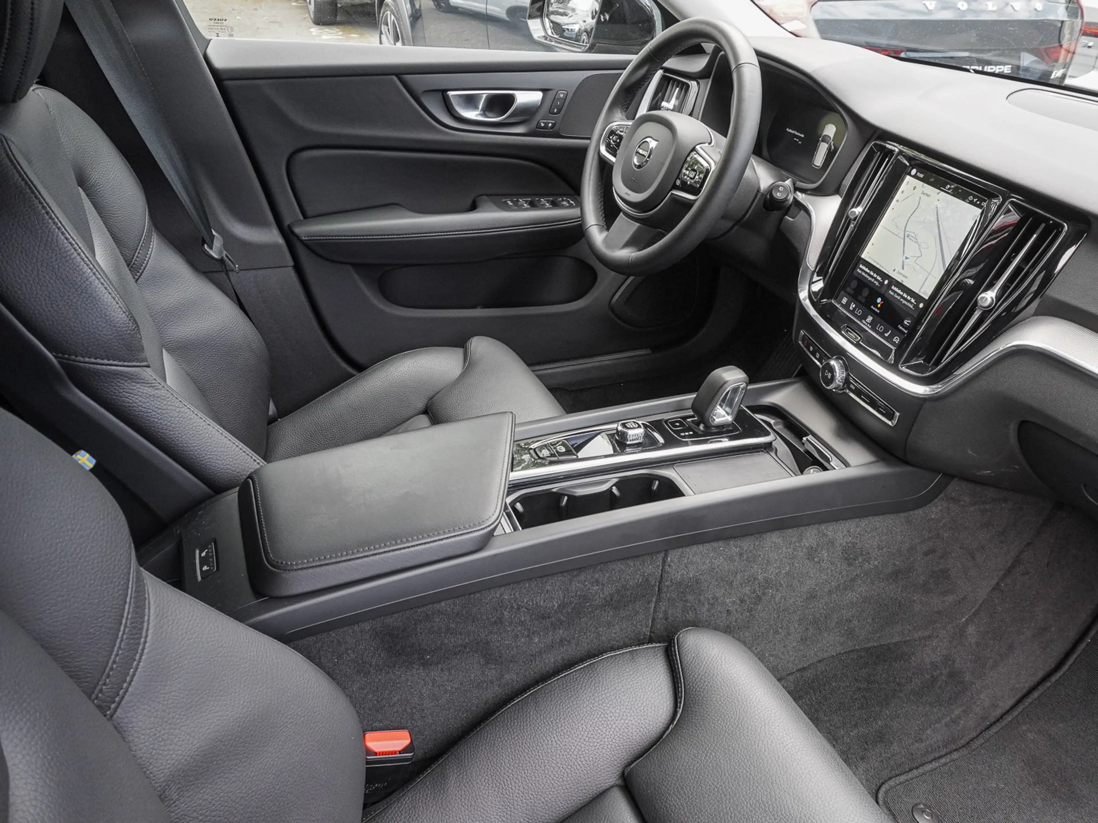 Volvo V60 Cross Country B4 AWD Plus LED Kamera — photo 8