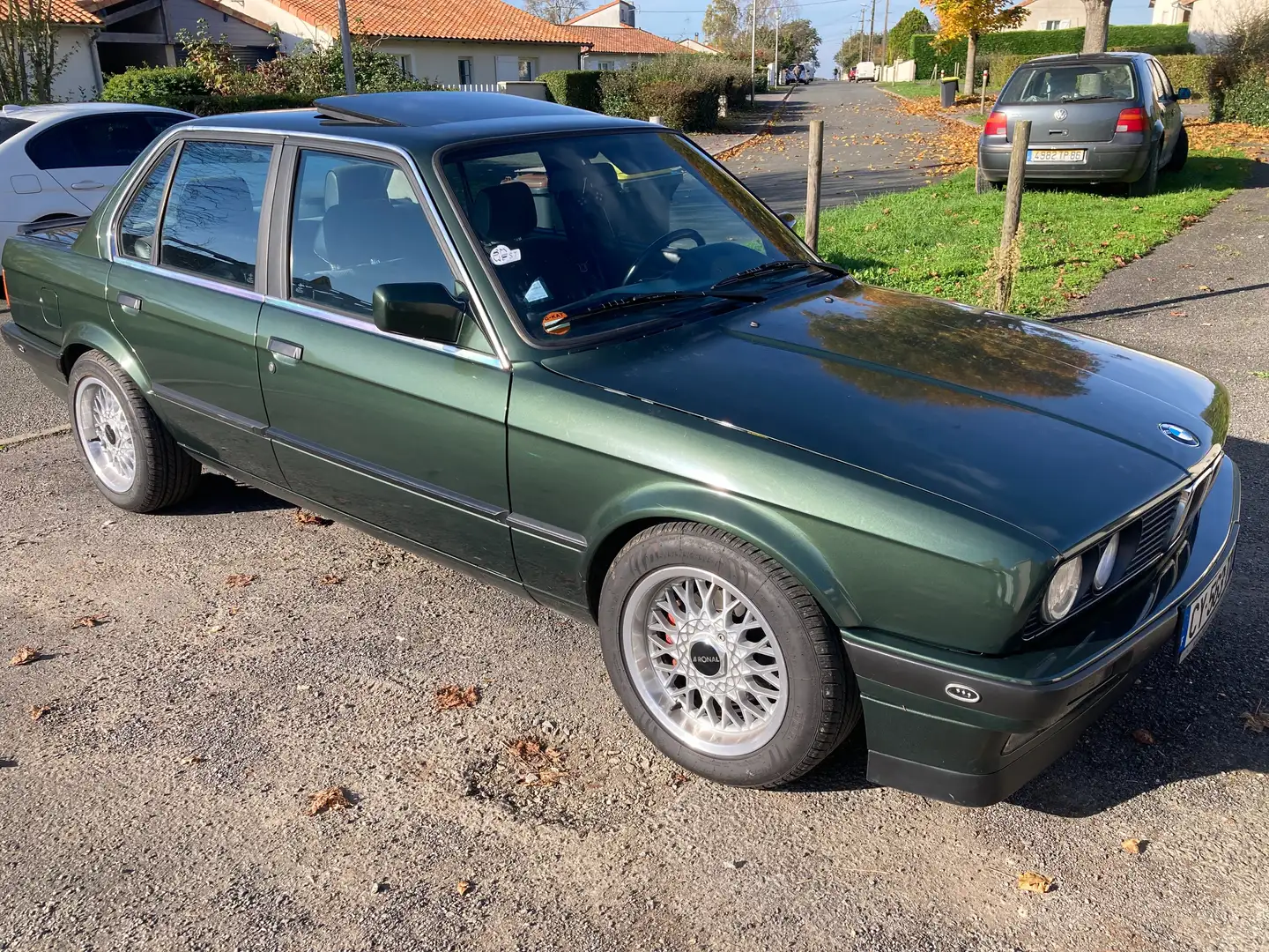 BMW 320 320i WorldLine Green - 1