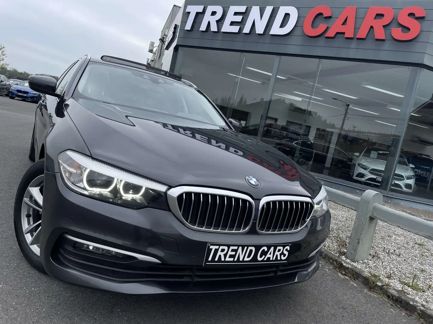 BMW 520 dA BREAK BOITE AUTO.TOIT PANO CUIR FULL LED GA.1AN Gris - 1