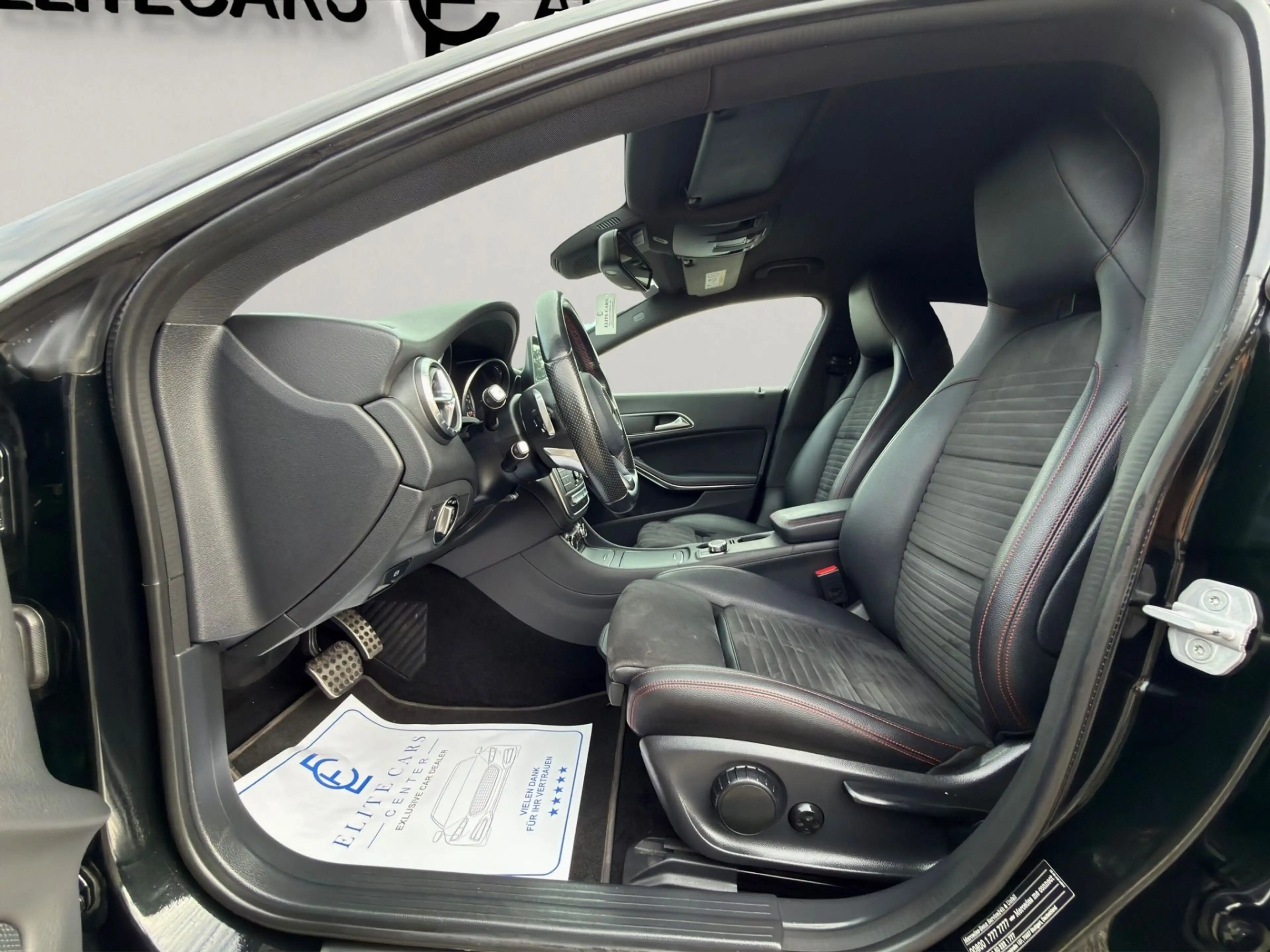 Mercedes-Benz CLA 220 CDI AMG LINE AB WERK / RÜCKFAHRKAMMERA / KEYLESS — photo 13