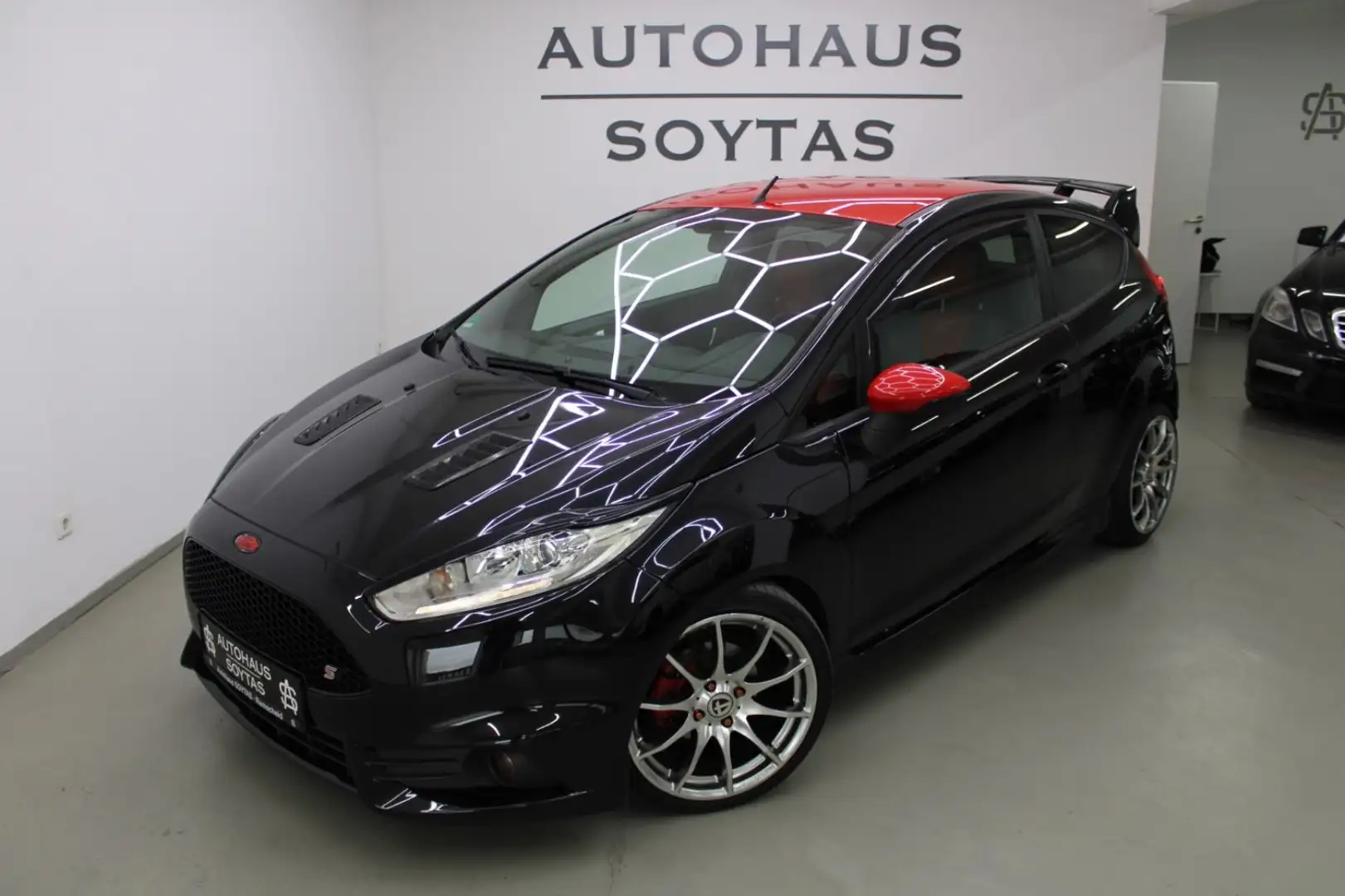Ford Fiesta St-Line *Recaro *SHZ *PDC *KLIMA *Tomason Negro - 1