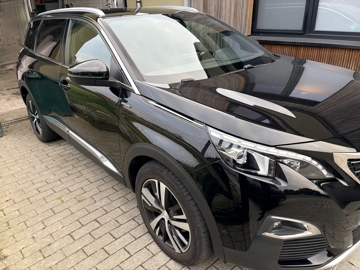 Peugeot 5008 PureTech 130 EAT6 GT Line - 1
