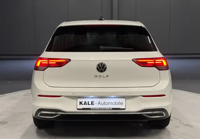 Volkswagen Golf view 5