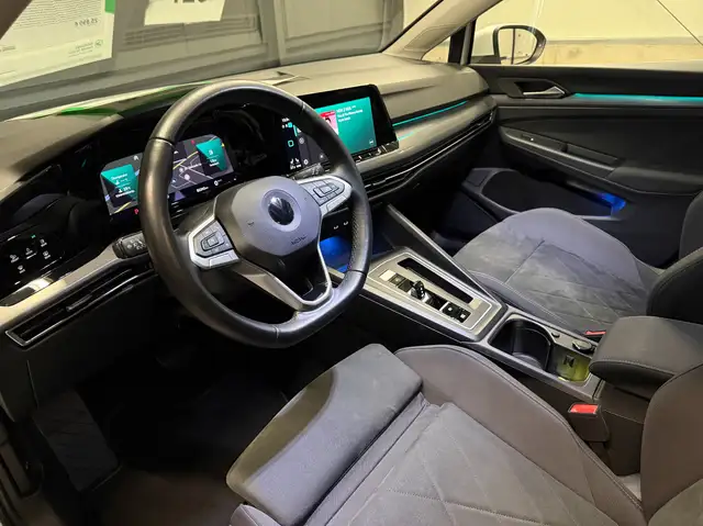 Volkswagen Golf view 26