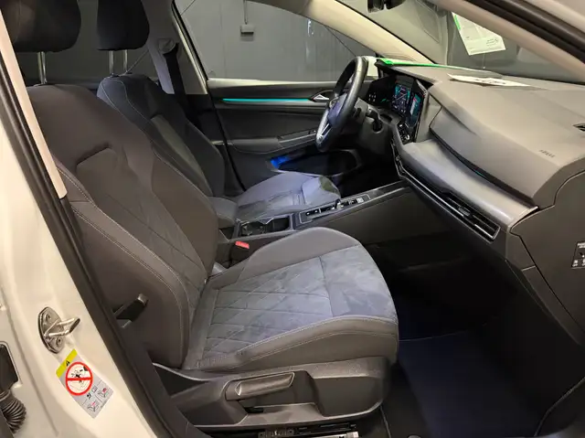 Volkswagen Golf view 12