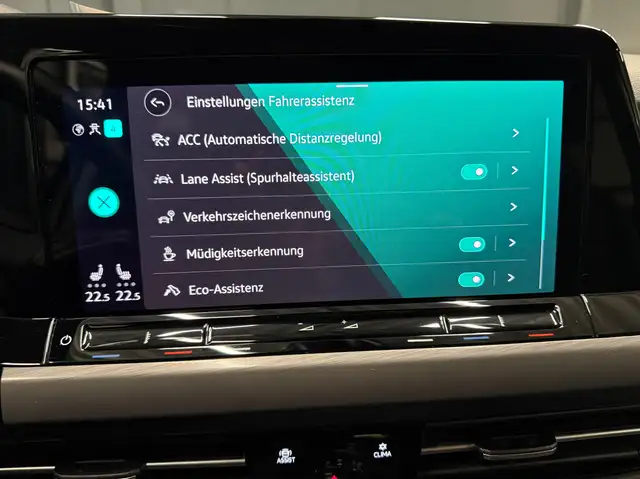 Volkswagen Golf view 21
