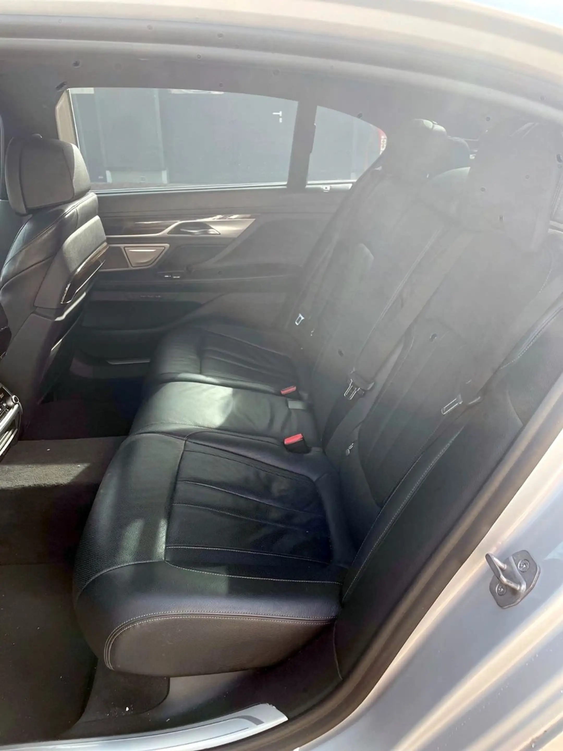 BMW 740 L d xDrive*MASS*HU*H&K*SHD — photo 11