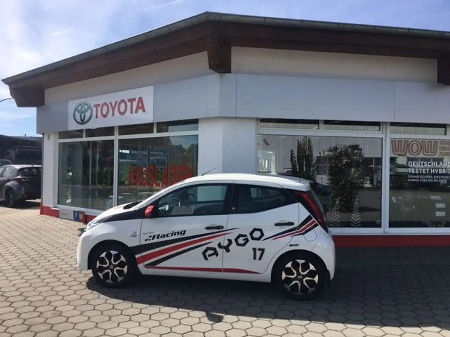 Toyota AYGO x-play connect (CarPlay/Android)  "RALLYE" Alb - 2