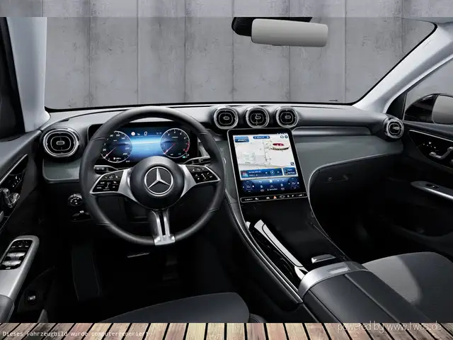 Mercedes-Benz GLC view 5