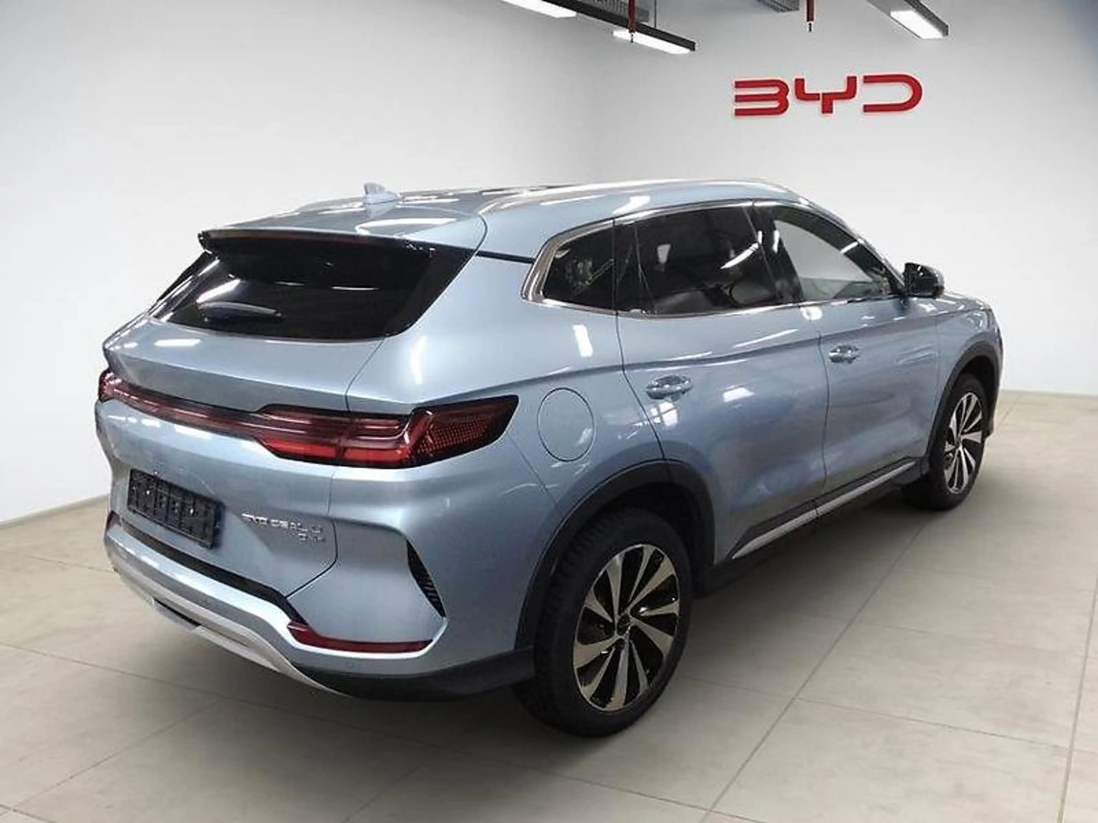 BYD Seal U DM-i 18.3 kWh FWD Boost 360°/ACC/Pano — photo 3