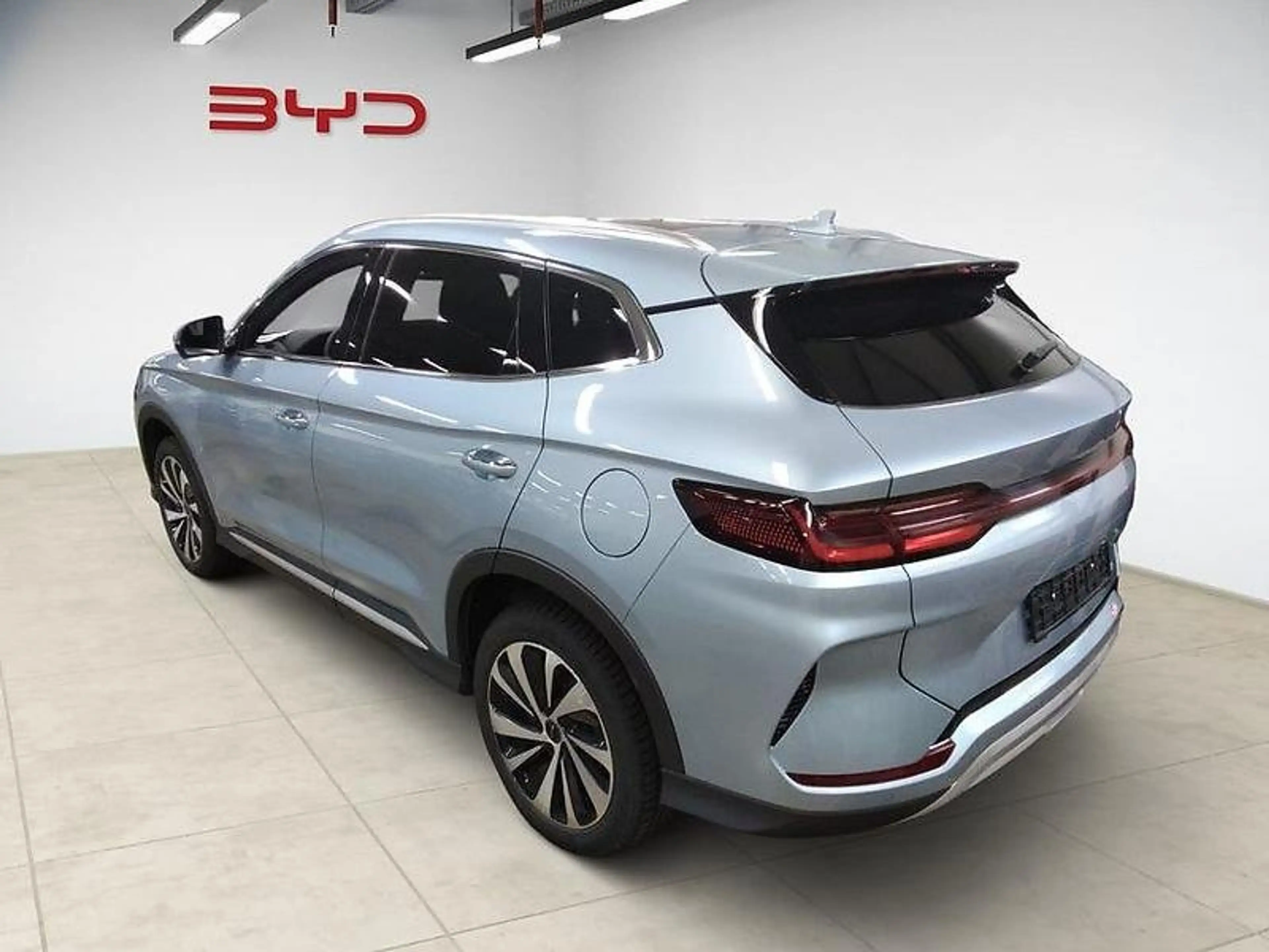 BYD Seal U DM-i 18.3 kWh FWD Boost 360°/ACC/Pano — photo 4