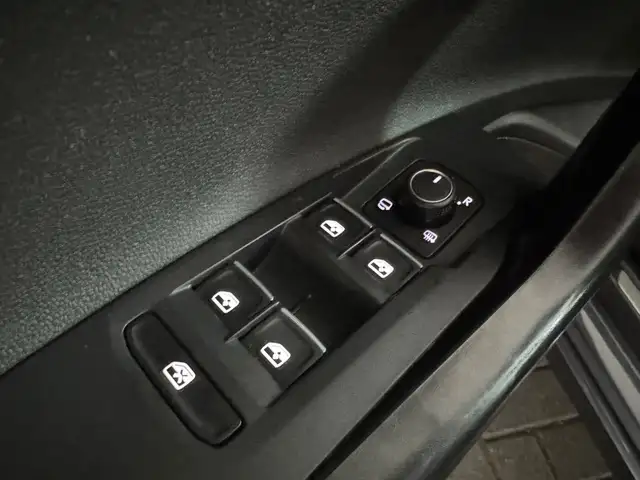 Volkswagen Taigo view 11